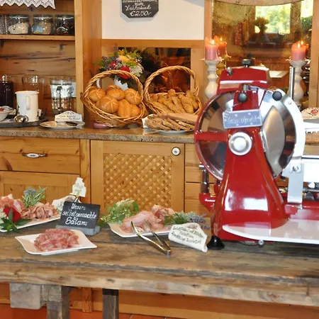 Gmiatliche Stubm Bed & Breakfast 3*