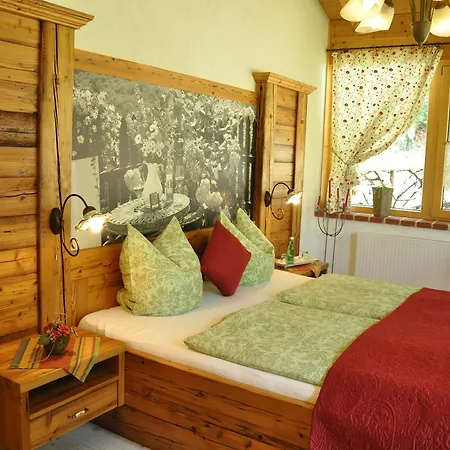 Gmiatliche Stubm Bed & Breakfast 3*