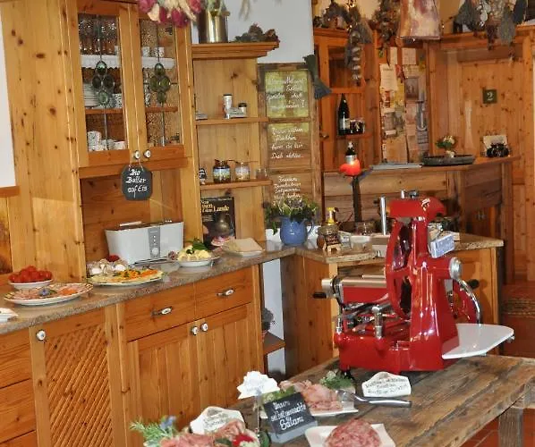 Gmiatliche Stubm Bed & Breakfast 3*